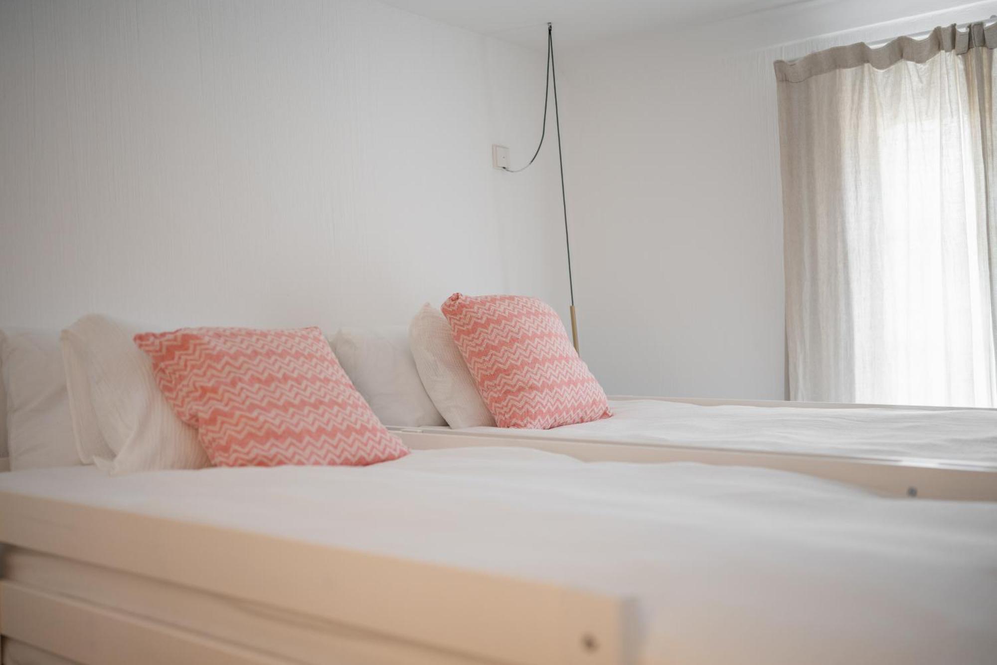 Pensión Llonga'S Hostel 4*